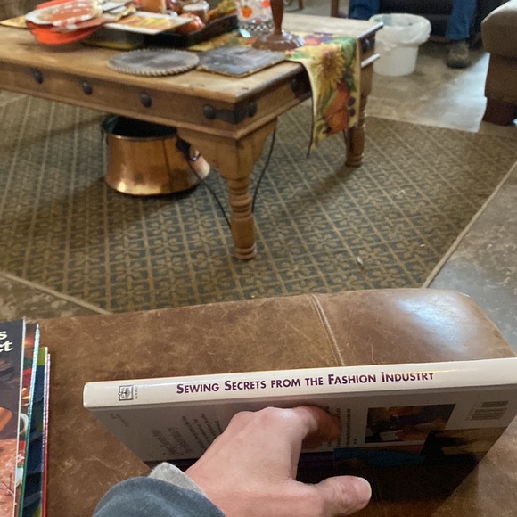 Sewing Secrets from the Fashion Industry by Susan Huxley a Rodale Sewing Book - Picture 2 of 4